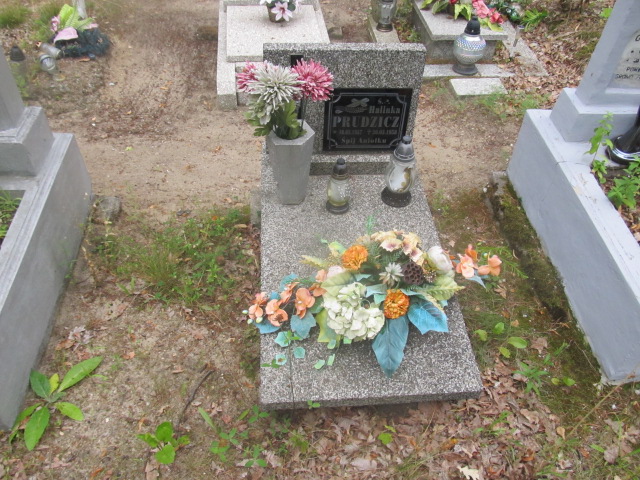Grób HALINA PRUDZICZ