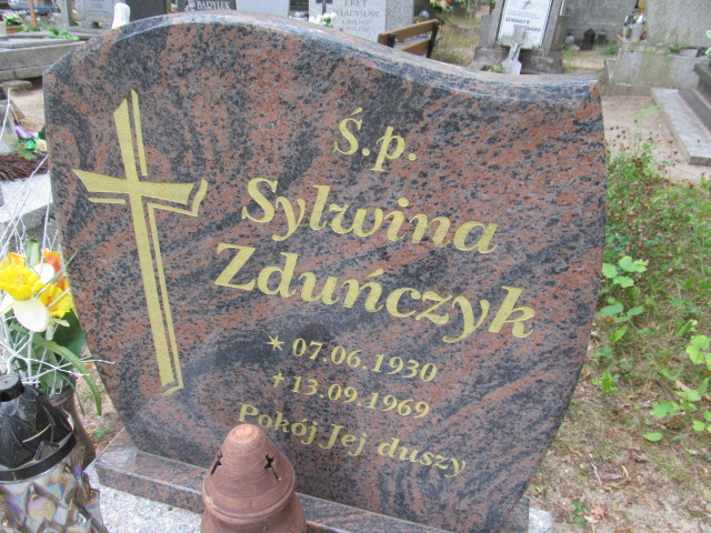 Sylwina ZDUŃCZYK 1930 Gubin - Grobonet - Wyszukiwarka osób pochowanych
