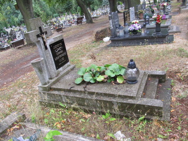 Grób EDWARD KROPIWNICKI