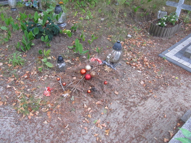 Grób BOŻENA TROJNAR