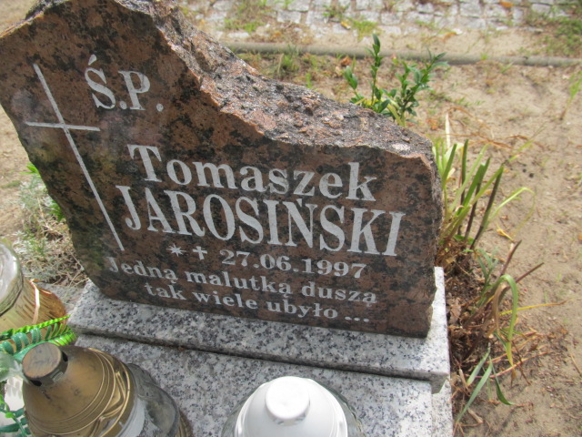 Tomasz JAROSIŃSKI 1997 Gubin - Grobonet - Wyszukiwarka osób pochowanych