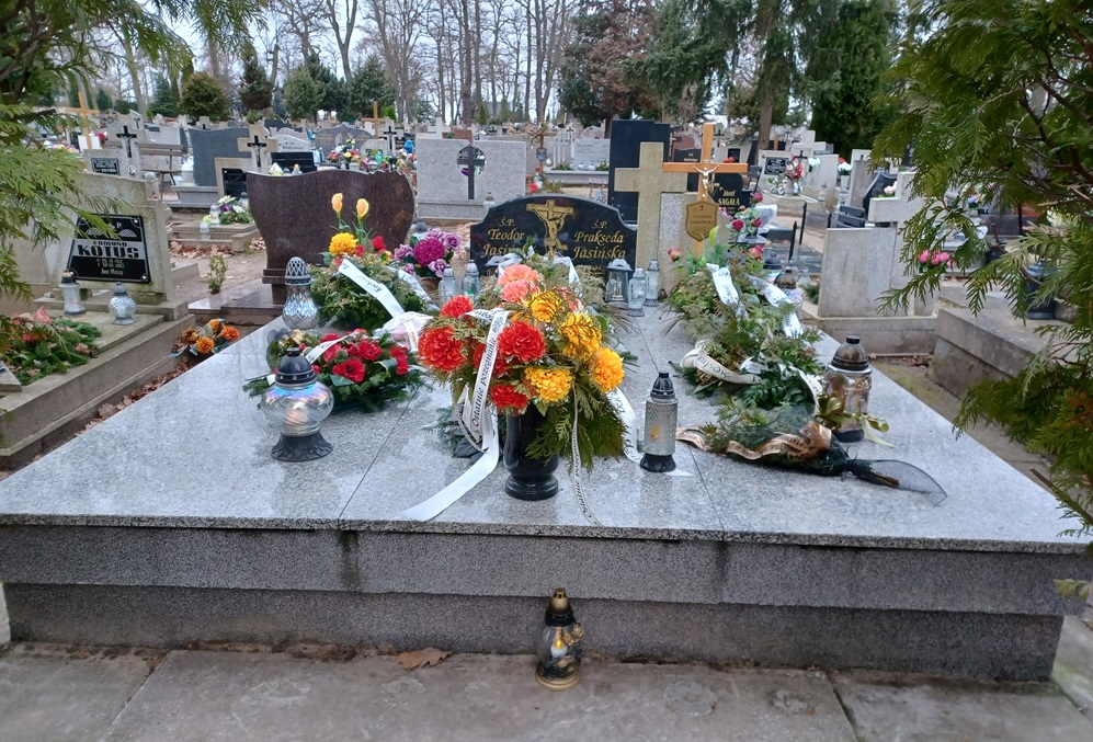 Antonina Pawłowska 1937 Gubin - Grobonet - Wyszukiwarka osób pochowanych