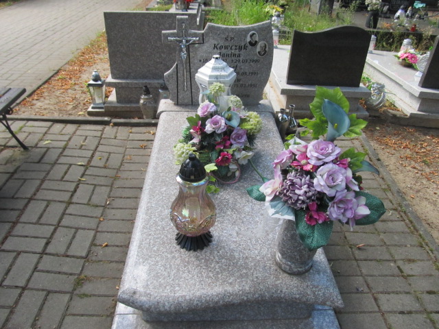 Grób JÓZEF KOWCZYK