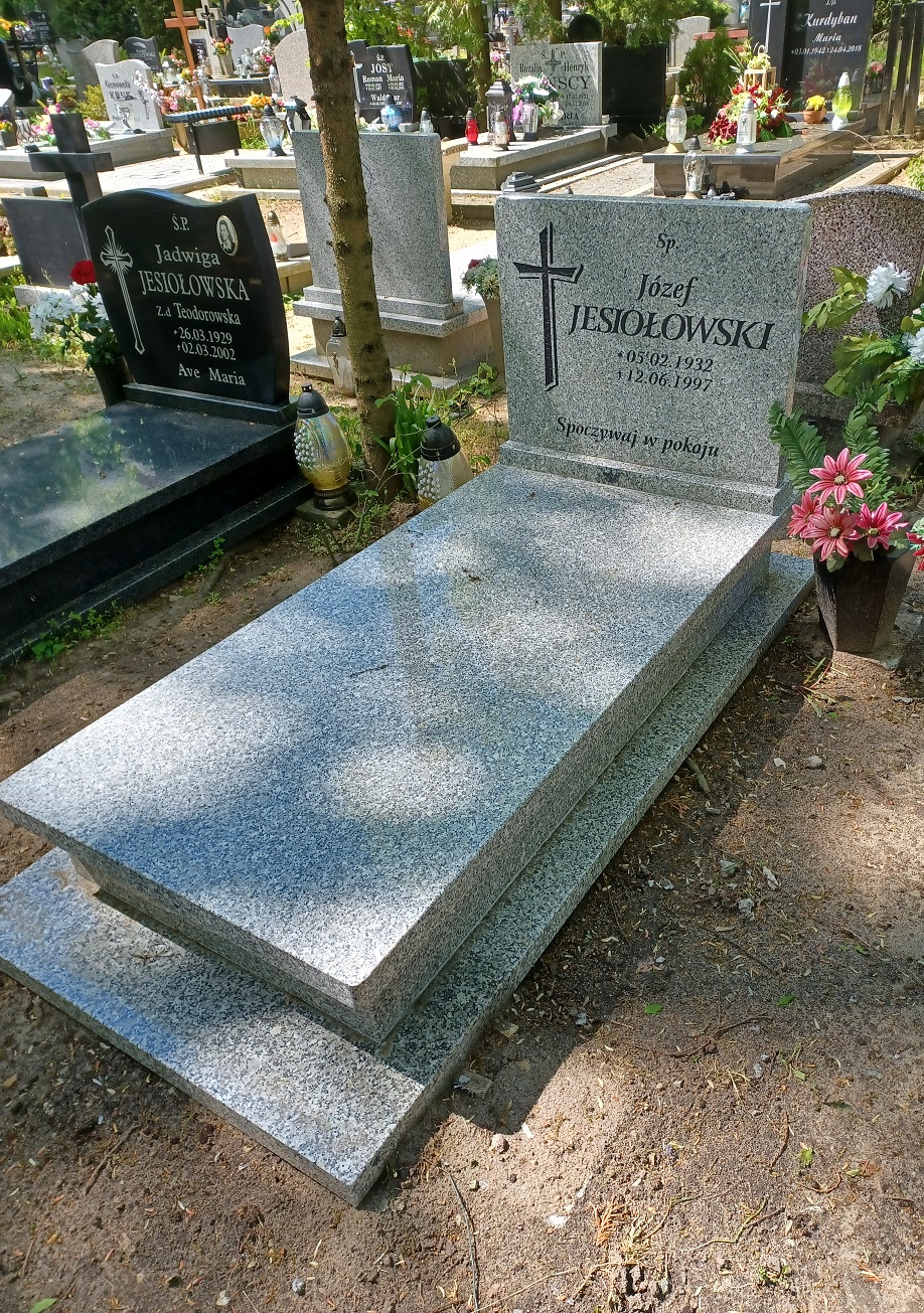 Józef JESIOŁOWSKI 1932 Gubin - Grobonet - Wyszukiwarka osób pochowanych