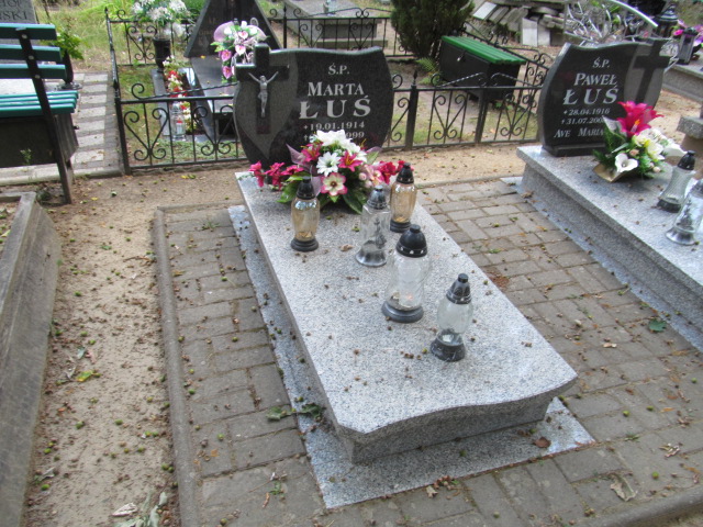 Grób MARTA ŁUŚ
