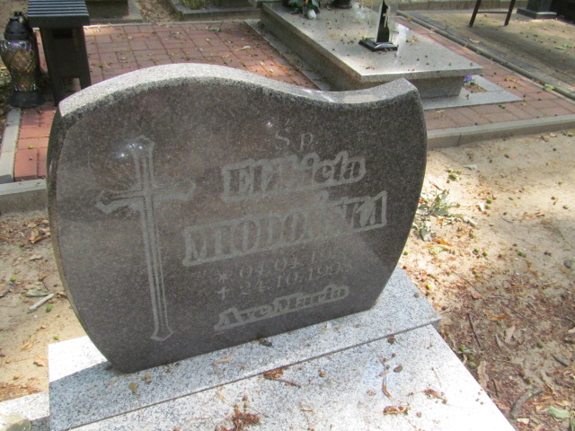 Elżbieta MIODOŃSKA 1953 Gubin - Grobonet - Wyszukiwarka osób pochowanych