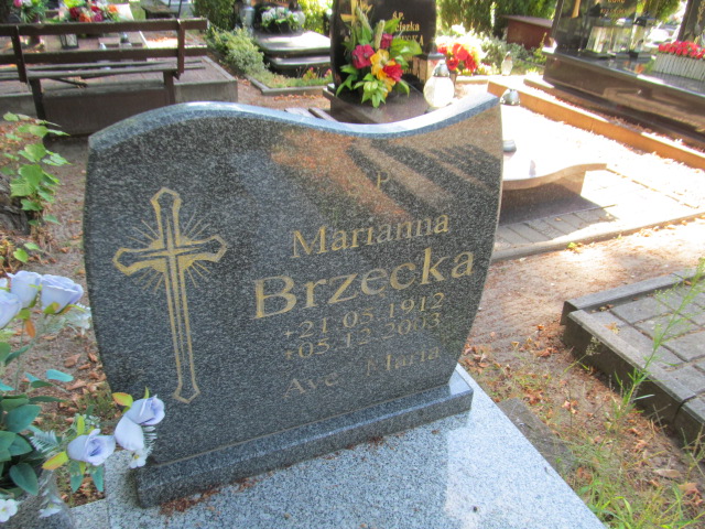 Marianna BRZĘCKA 1912 Gubin - Grobonet - Wyszukiwarka osób pochowanych