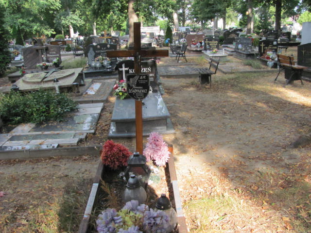 Grób TOMASZ DZIADYKIEWICZ