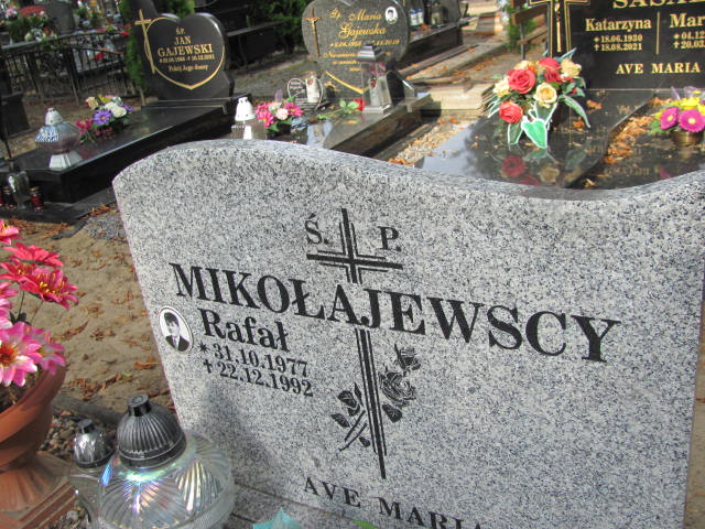 Rafał MIKOŁAJEWSKI 1977 Gubin - Grobonet - Wyszukiwarka osób pochowanych